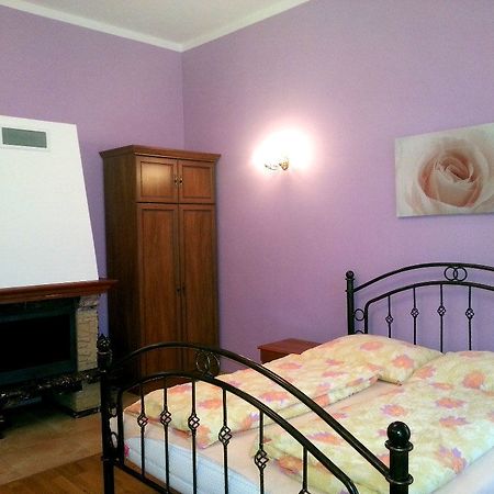 Deluxe Apartments كارلوفي فاري المظهر الخارجي الصورة